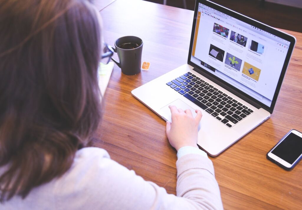 how to build affiliate websites using AI